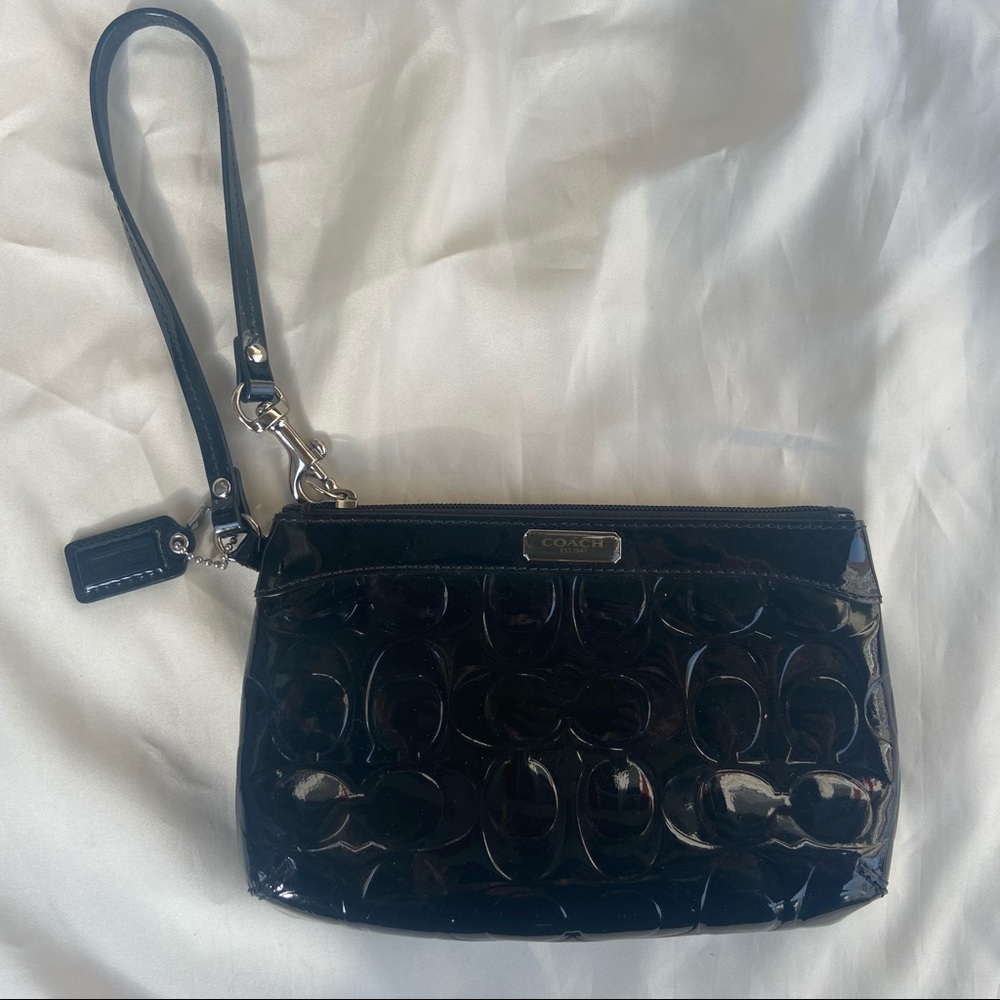 COACH patten leather wristlet